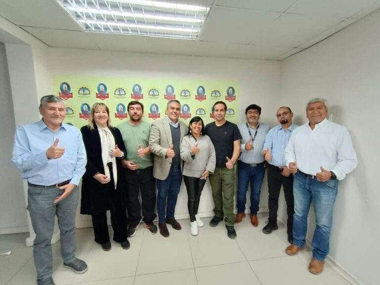 Sindicato participa en jornada de respaldo sindical al nuevo sindicato de Manto Verde