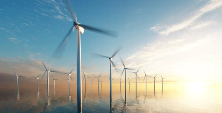 Chile se integra a alianza global para potenciar la energía eólica marina