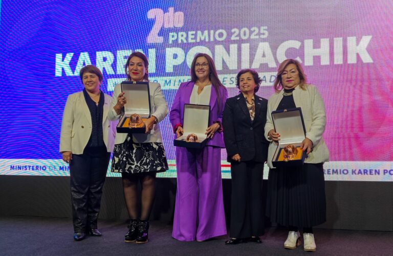 Chile marca récord global en participación femenina minera y reconoce liderazgo con el Premio Karen Poniachik 2025
