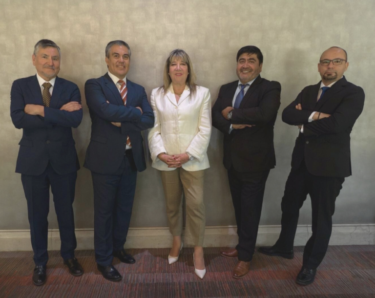 Supervisores de Caserones y Fesumin denuncian despido de nueve socios y acusan prácticas antisindicales de la empresa